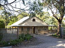 Welsumer Lodge, Roosters Rest Self-Contained Holiday Accommodation, Port Sorell, North West Coast Tasmania, Australia